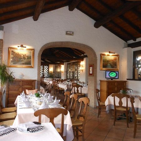 Agriturismo Cassinazza Orsenigo ภายนอก รูปภาพ