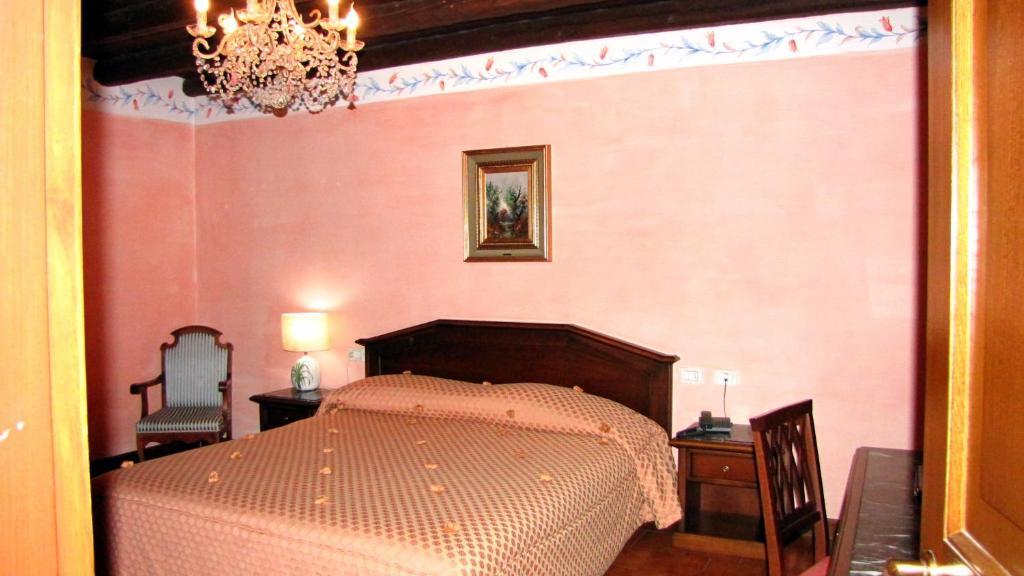 Agriturismo Cassinazza Orsenigo ห้อง รูปภาพ