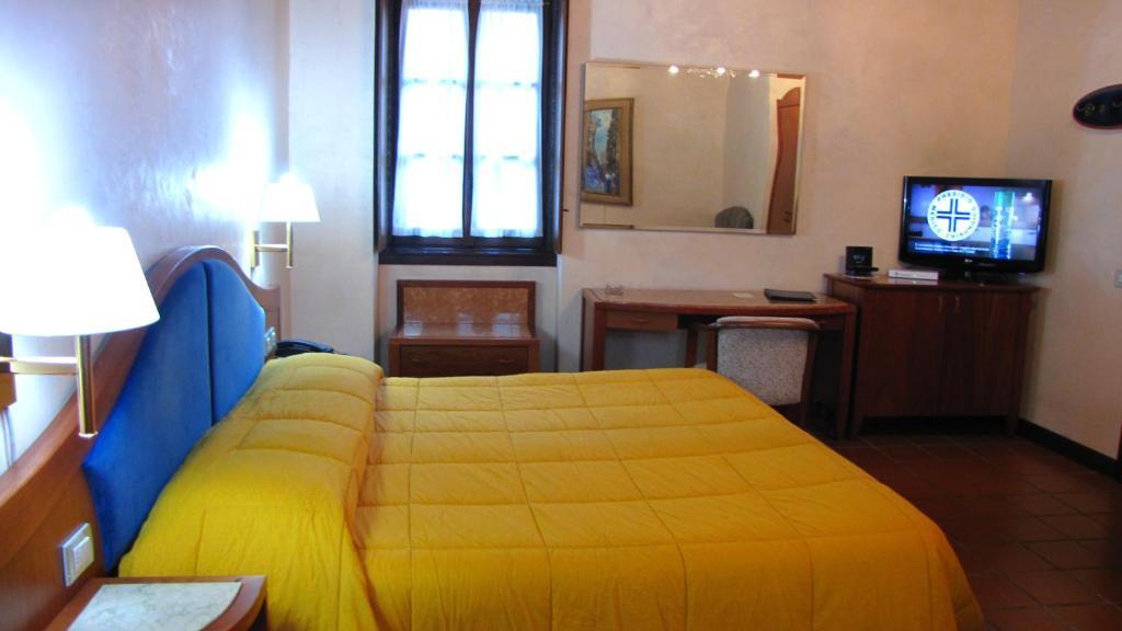 Agriturismo Cassinazza Orsenigo ห้อง รูปภาพ