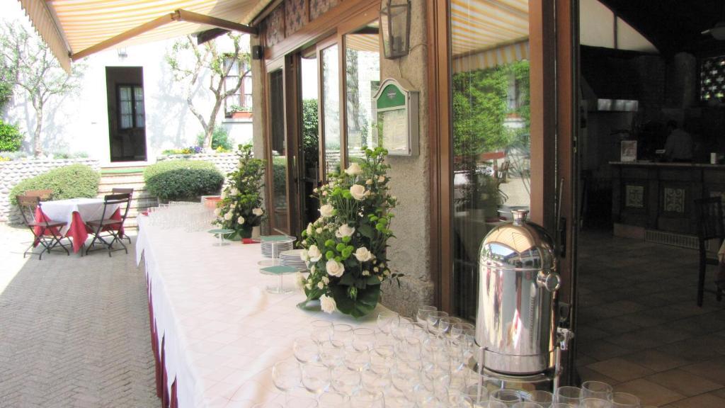 Agriturismo Cassinazza Orsenigo ภายนอก รูปภาพ