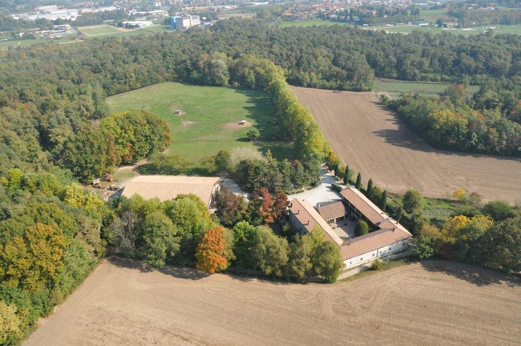 Agriturismo Cassinazza Orsenigo ภายนอก รูปภาพ