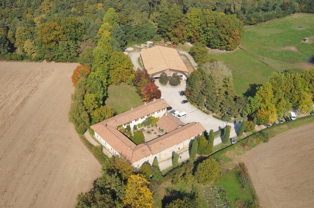 Agriturismo Cassinazza Orsenigo ภายนอก รูปภาพ